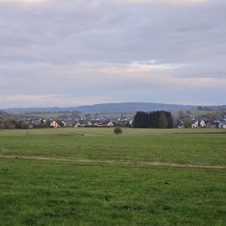 Gemuetliche Ferienwohnung Im Westerwald - "Ferienwohnung Grau" Weitefeld エクステリア 写真