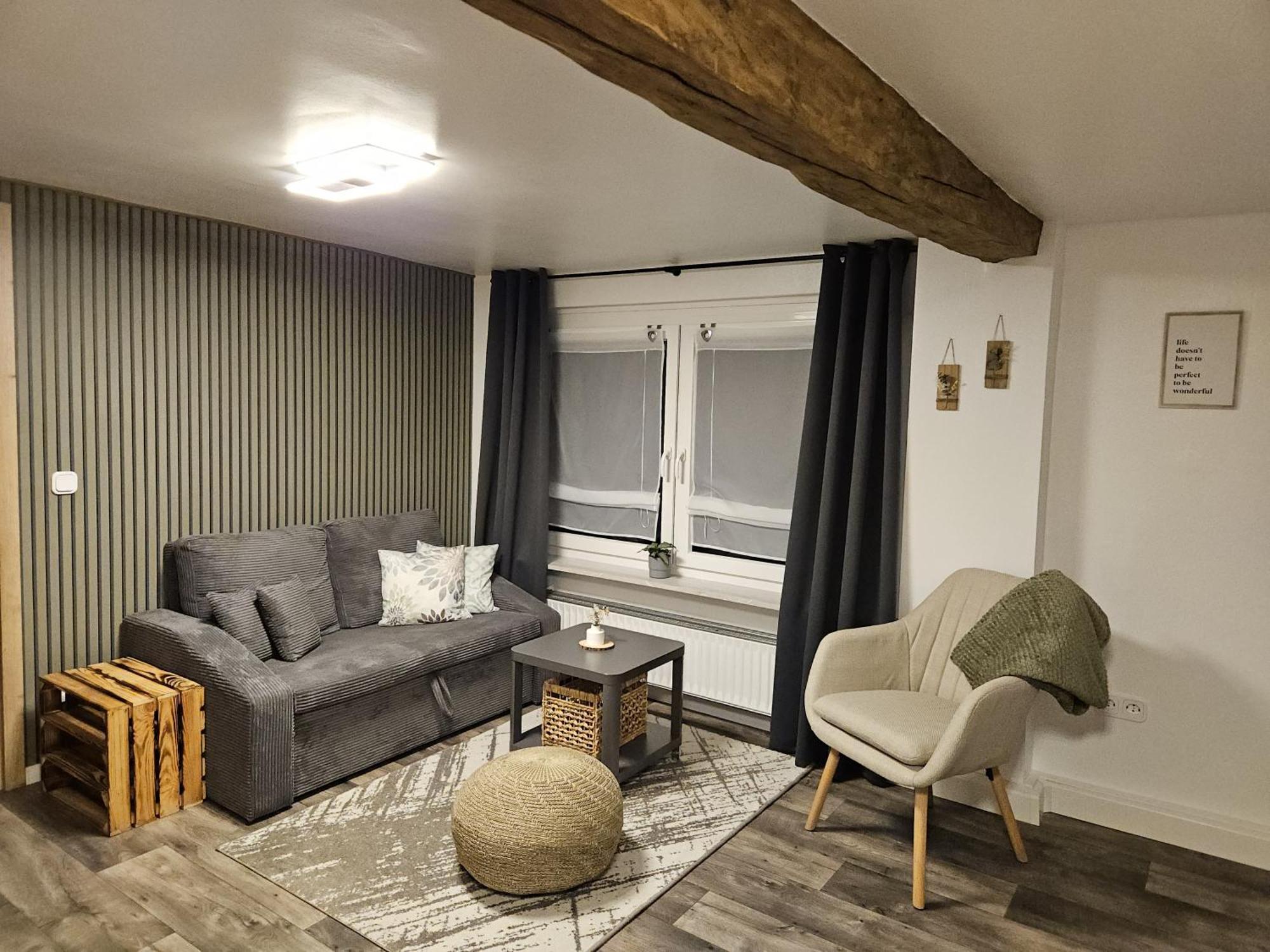 Gemuetliche Ferienwohnung Im Westerwald - "Ferienwohnung Grau" Weitefeld エクステリア 写真